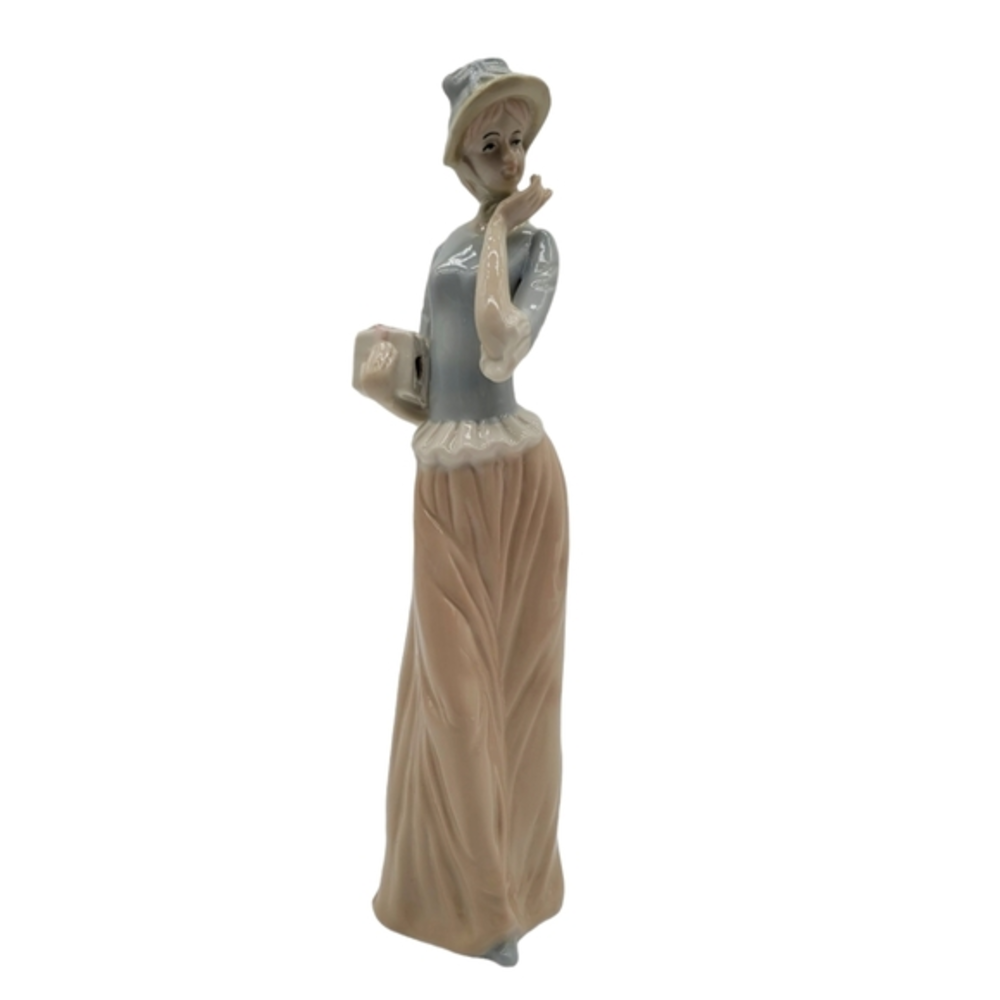 Himark Giftware Designed‎ Tall Woman Holding Present Figurine in Lladro Style